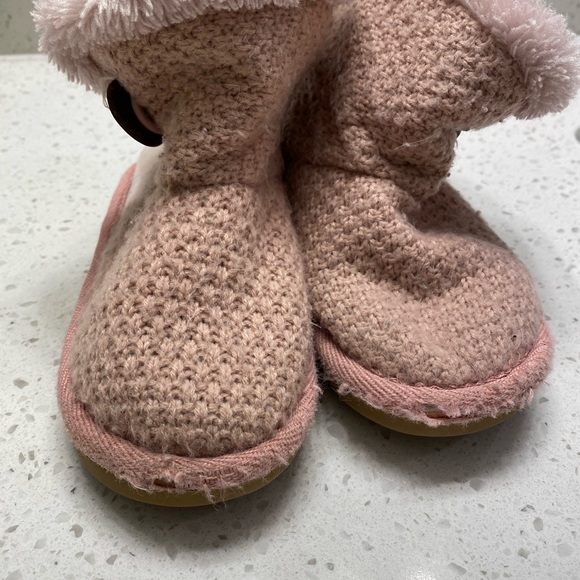 2 pairs toddler boots - Picture 3 of 7